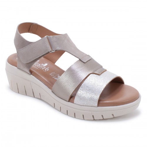 2001 TAUPE